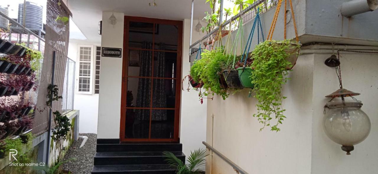 Bethel Residency Hotel Kochi Exterior foto